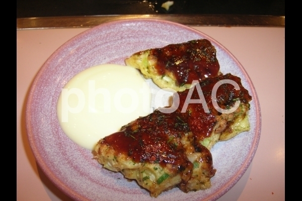 お好み焼きのカット.jpg
