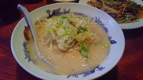 とんこつラーメン.jpg