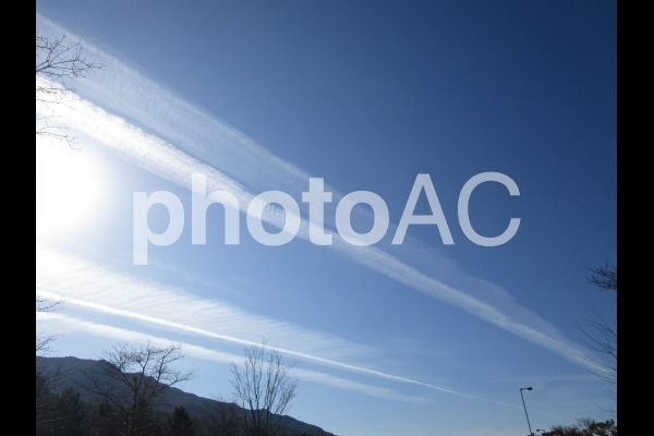 飛行機雲.jpg